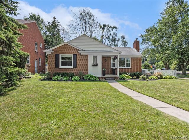4419 Beverly Court  Royal Oak MI 48073 photo