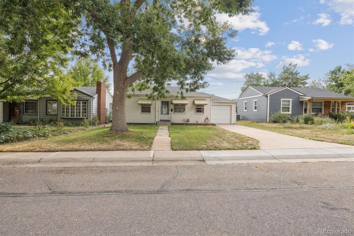 Property Photo:  4180 S Pearl Street  CO 80113 