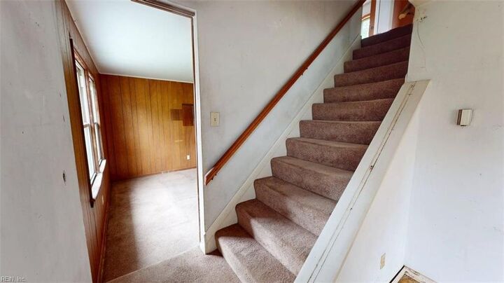 Property Photo: 401 Maplewood Ct VA 23452