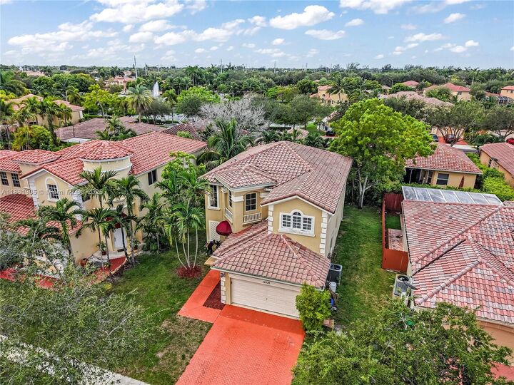 Property Photo: 12826 SW 50th Ct FL 33027