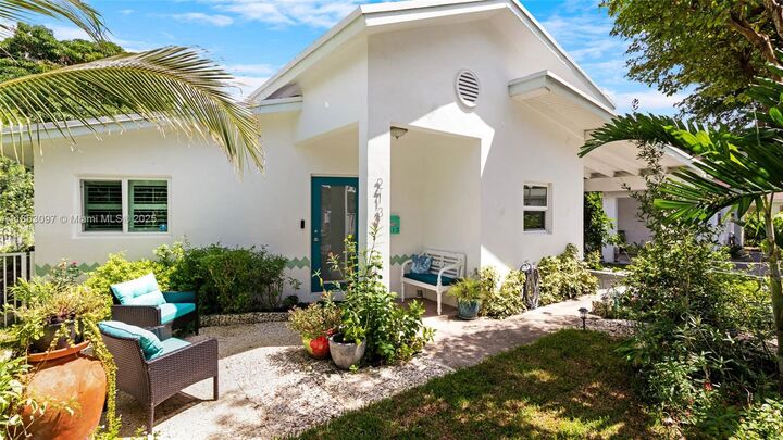 Property Photo: 213 Florida Ave FL 33133