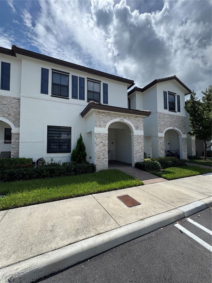 Property Photo:  12916 SW 233rd Ter  FL 33032 