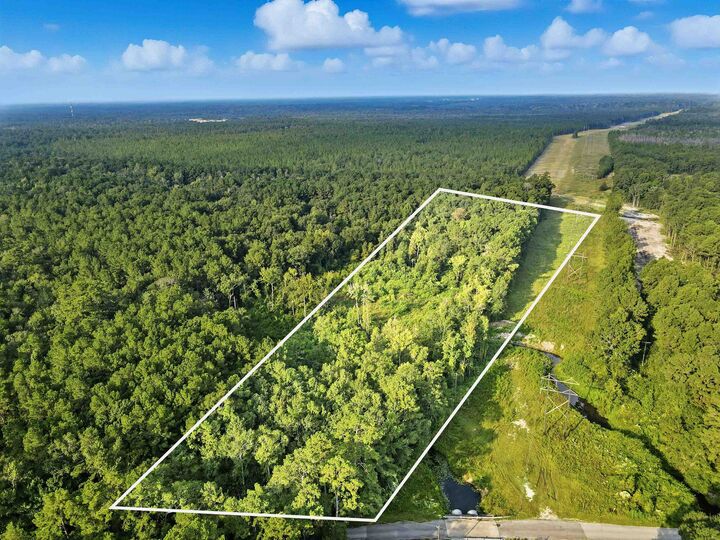 Property Photo: 6030 Hickory Grove Cemetery Rd TX 77656