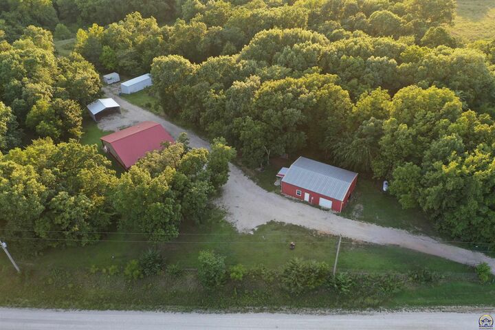Property Photo: 18199 S Rd KS 66509