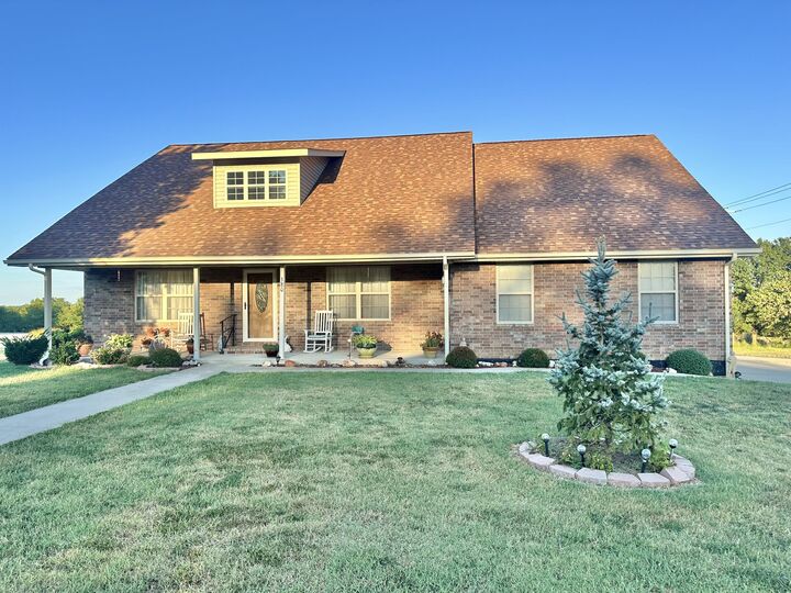 Property Photo: 380 S Hartford Avenue MO 65613