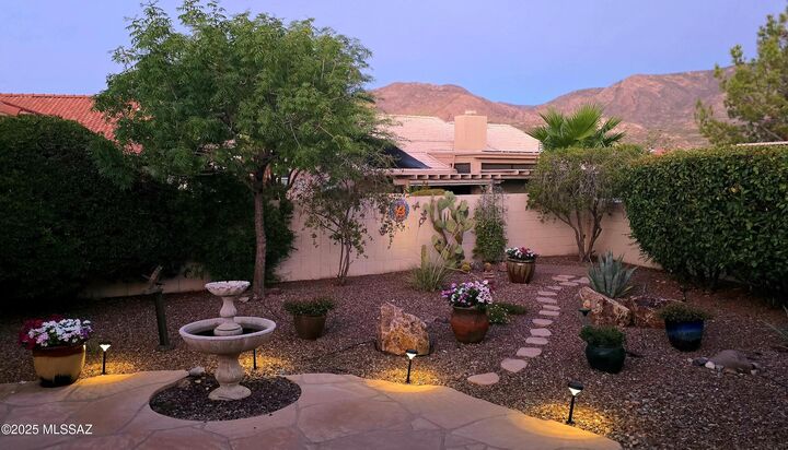 Property Photo: 38245 S Elbow Bend Drive AZ 85739
