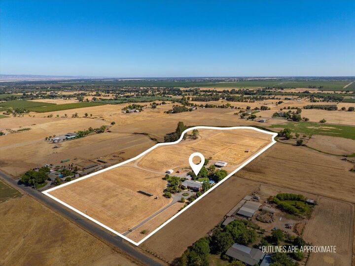 Property Photo: 22515 Pomona Avenue CA 96035
