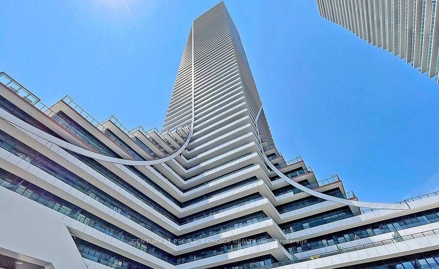 Photo de la propriété:  30 Shore Breeze Drive 4714  ON M8V 1A1 