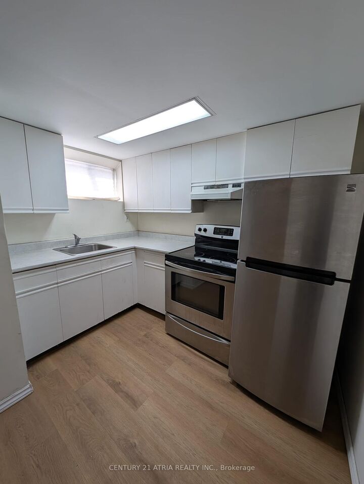 Property Photo:  38 Harding Boulevard Bsmt 1  ON L4C 1S8 