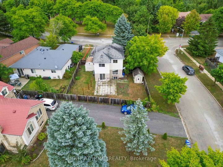 Property Photo: 14 Barre Drive ON L4N 7N6