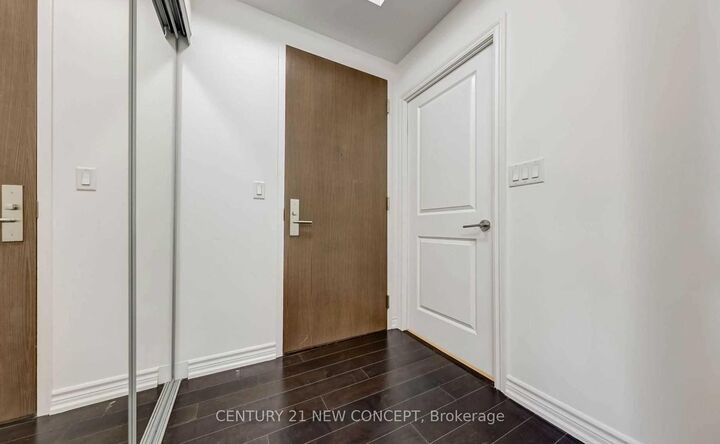 Photo de la propriété:  386 Yonge Street 4201  ON M5B 0A5 