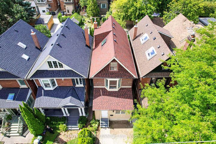 Property Photo:  136 Mavety Street  ON M6P 2L9 
