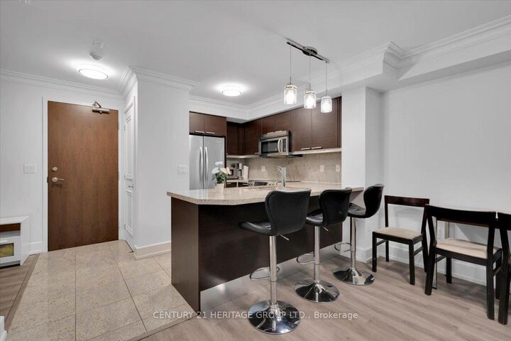 Photo de la propriété: 650 Sheppard Avenue E 219 ON M2K 1B7
