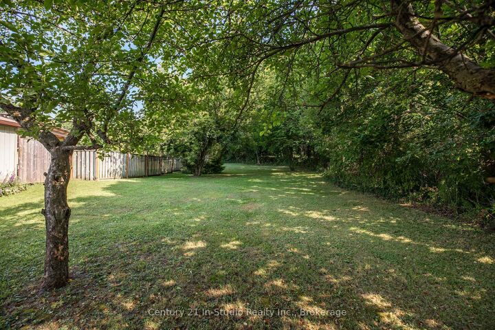 Property Photo:  160 Division Street  ON N0H 2T0 