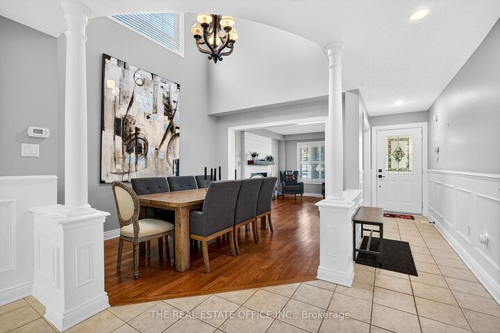 Property Photo: 1772 Whitestone Court ON L1K 2Z4