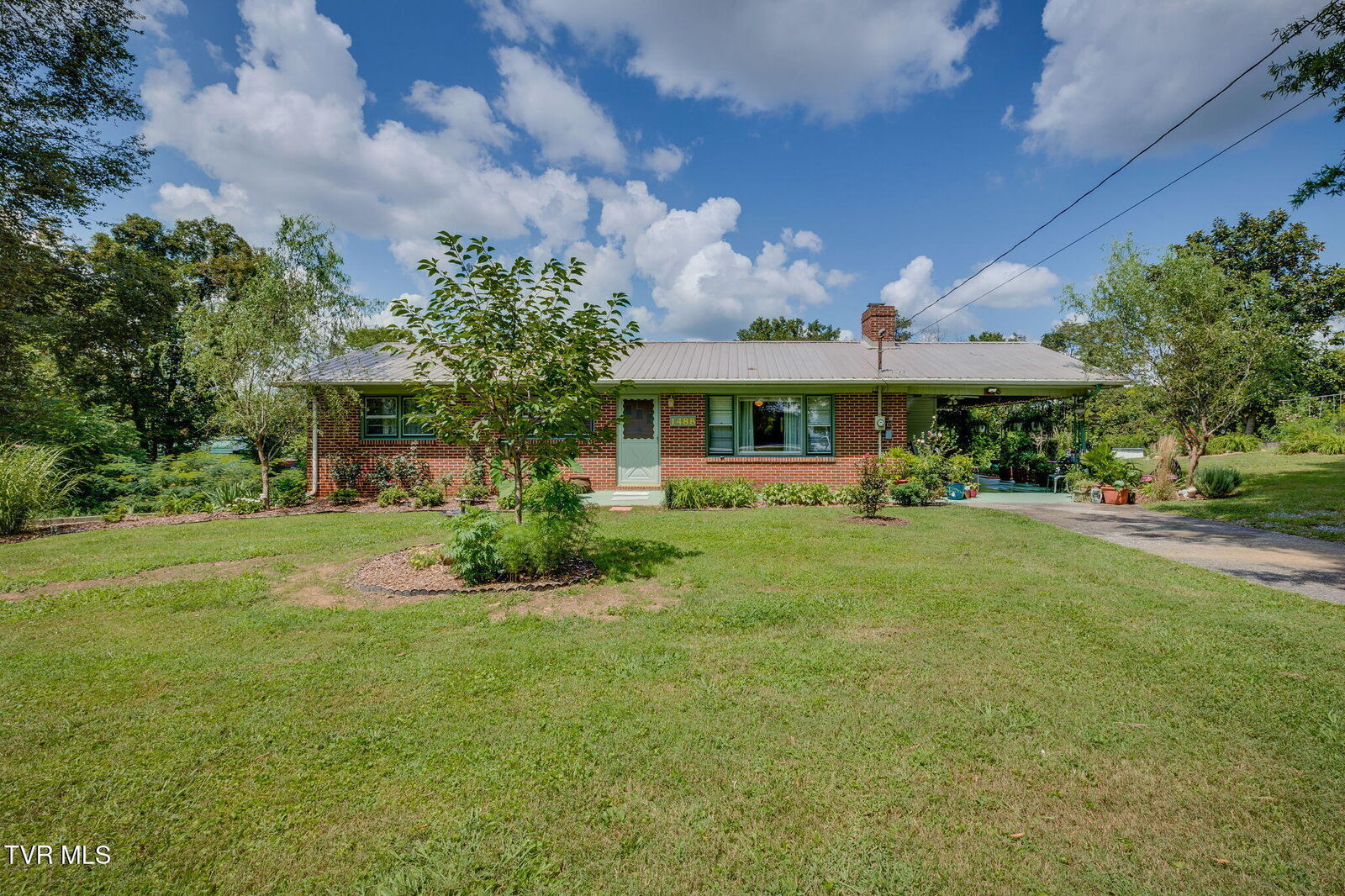 Property Photo: 1488 Old State Route 34 TN 37690