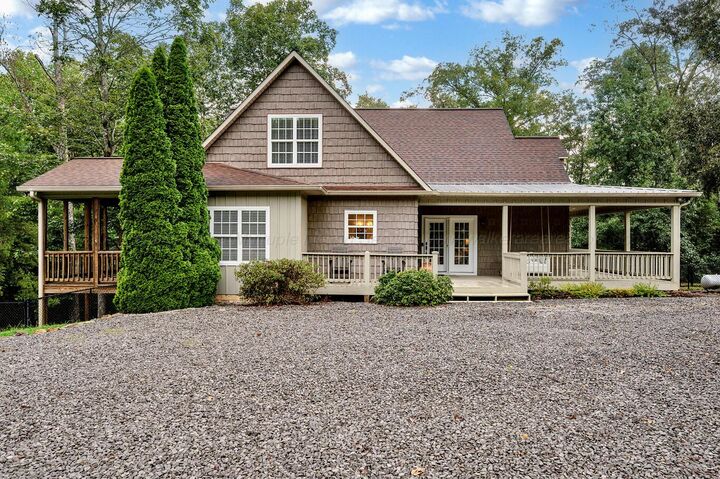 Property Photo:  525 Highland Shores Dr  AL 35503 