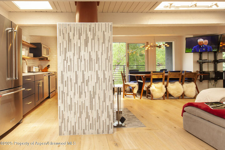 Property Photo: 1039 E Cooper Avenue 16A CO 81611