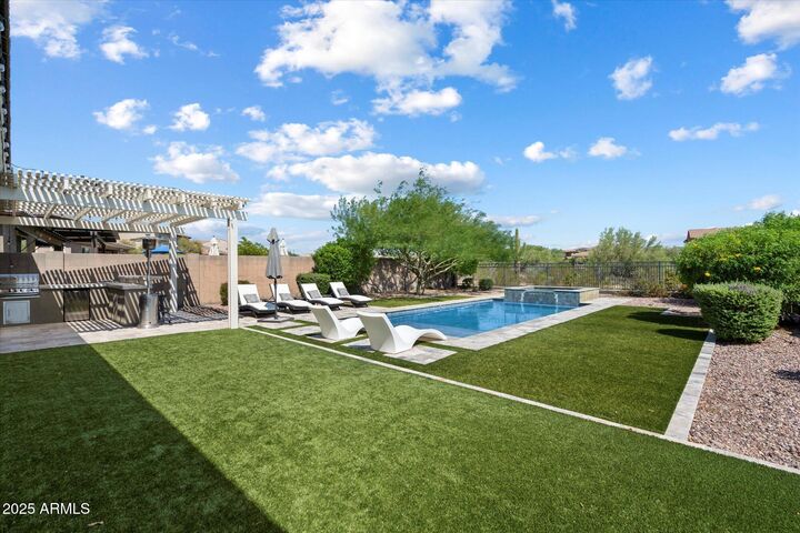 Property Photo: 23213 N 44th Place AZ 85050