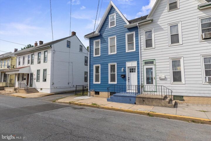 303 Canal Street  Lebanon PA 17046 photo