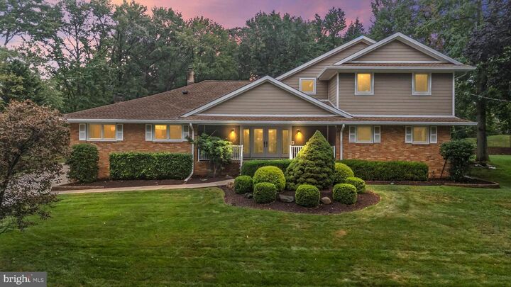 29 Remington Drive  Edison NJ 08820 photo