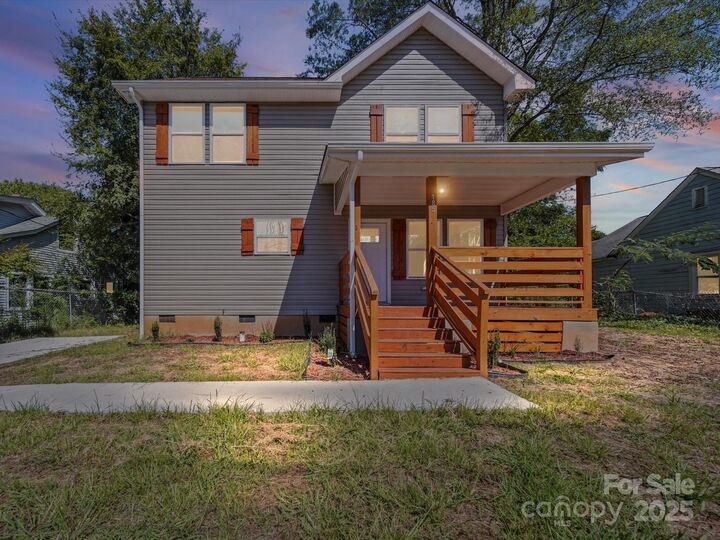 Property Photo: 185 W End Street SC 29706