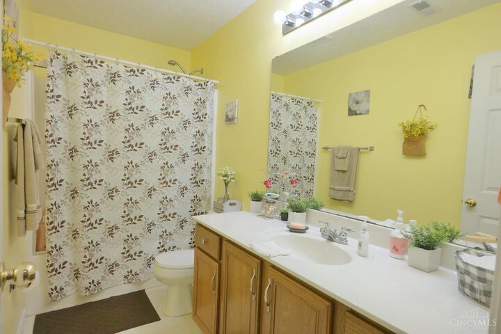 Property Photo:  326 Rawling Drive  OH 45030