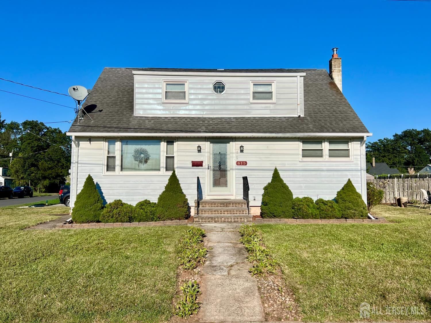 Property Photo:  615 Dial Avenue  NJ 08854 