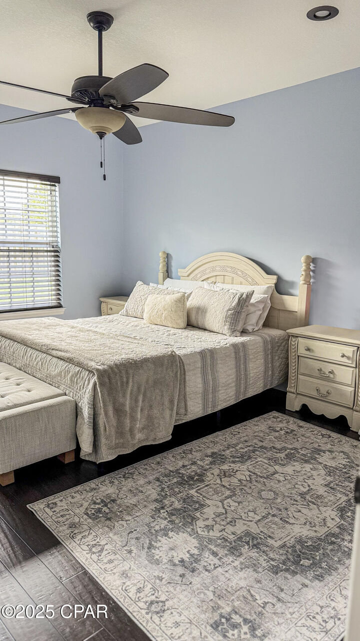 Property Photo:  1008 E E 10th Str Street  FL 32444 
