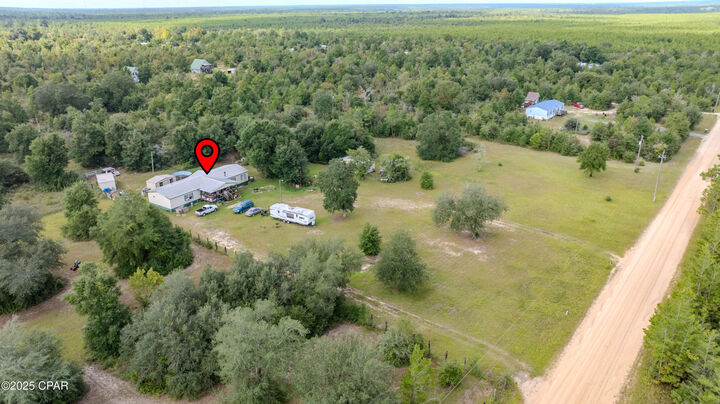 Property Photo: 10012 Owenwood Road FL 32438