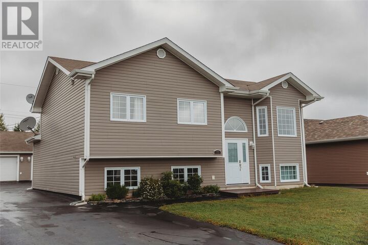 90 Penwell Avenue  Gander NL A1V 0A4 photo