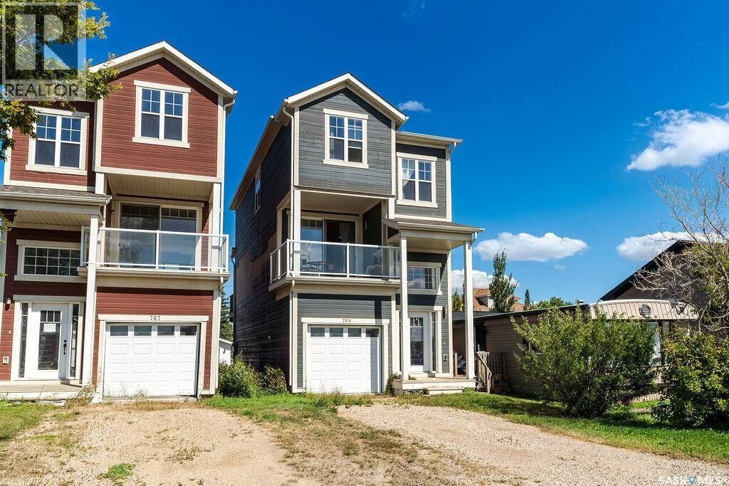 Photo de la propriété: 709 Railway Avenue SK S0G 5E0