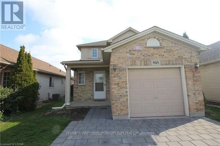 Property Photo: 945 Homeview Court ON N6C 6C1