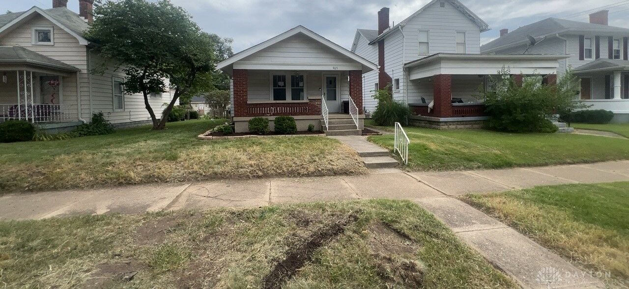 Property Photo:  905 Auburn Street  OH 45042 