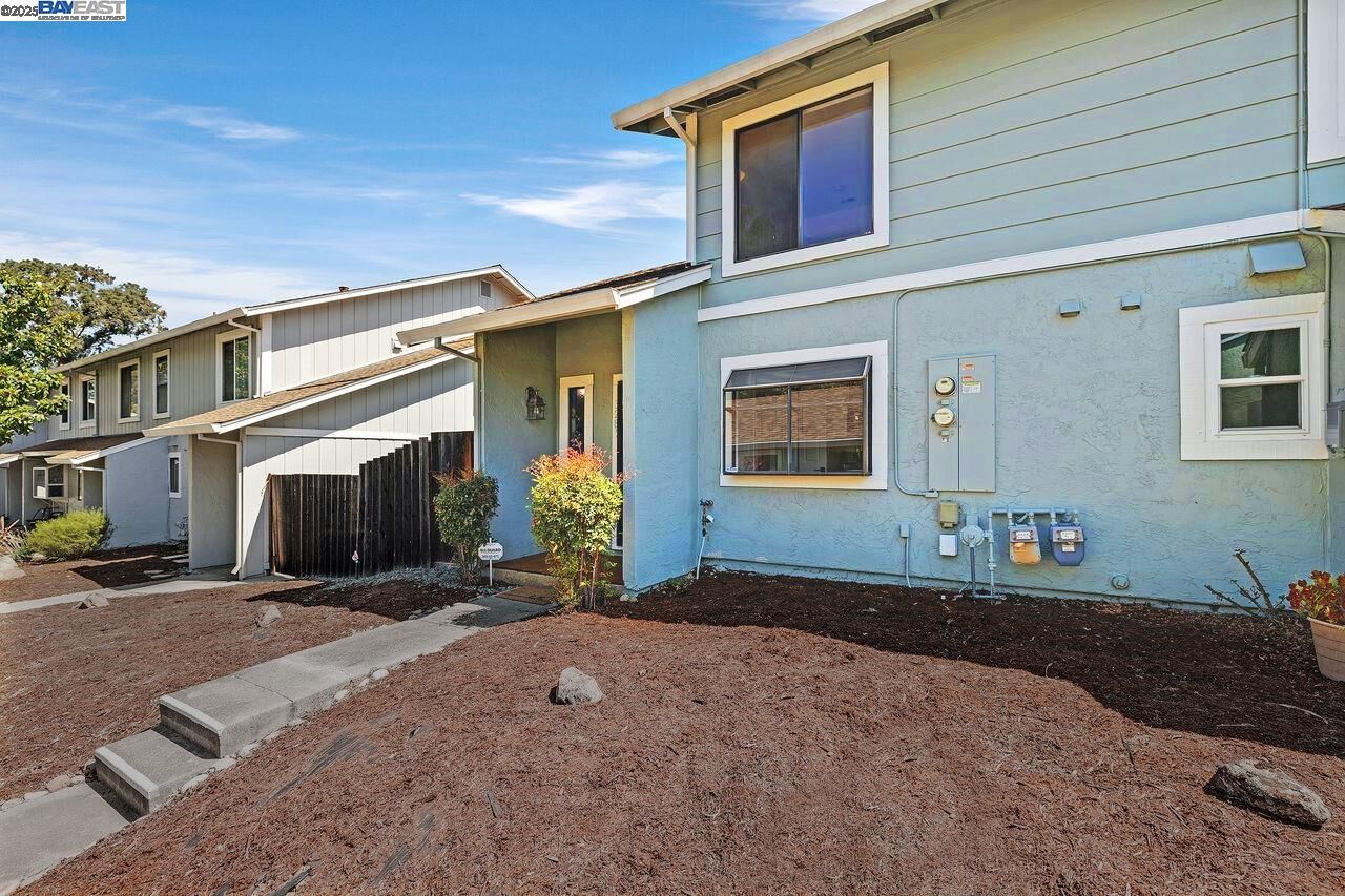 Property Photo:  3285 Monika Ln  CA 94541 