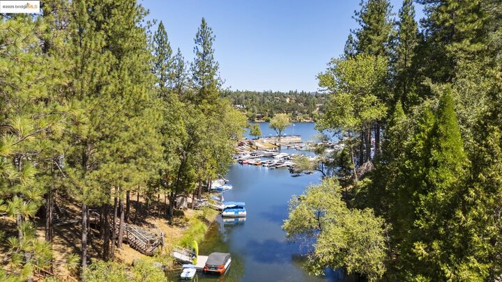 19824 Pine Mountain Dr  Groveland CA 95321 photo
