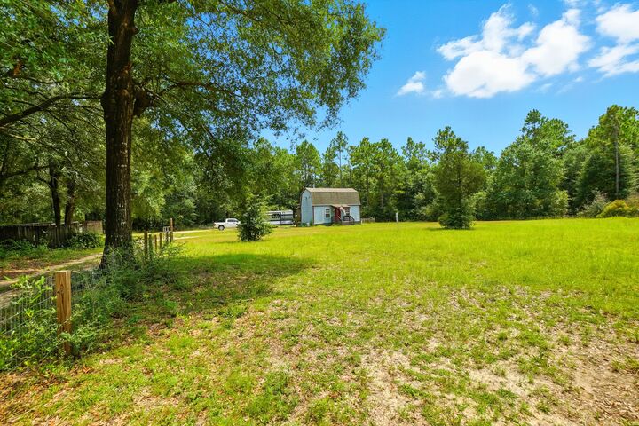 Property Photo: 5029 Bone Creek Road FL 32564
