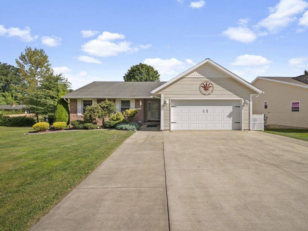 Property Photo: 12110 Villa Drive PA 16316