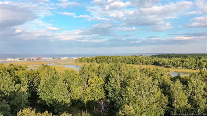 Property Photo:  1083 Rue Bryar  NB E8K 1B3 