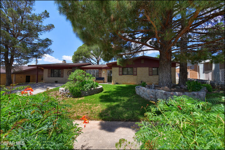 Property Photo:  513 Castile Avenue  TX 79912 