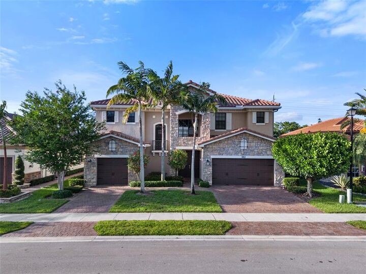 9811 Lakeview Ln  Parkland FL 33076 photo