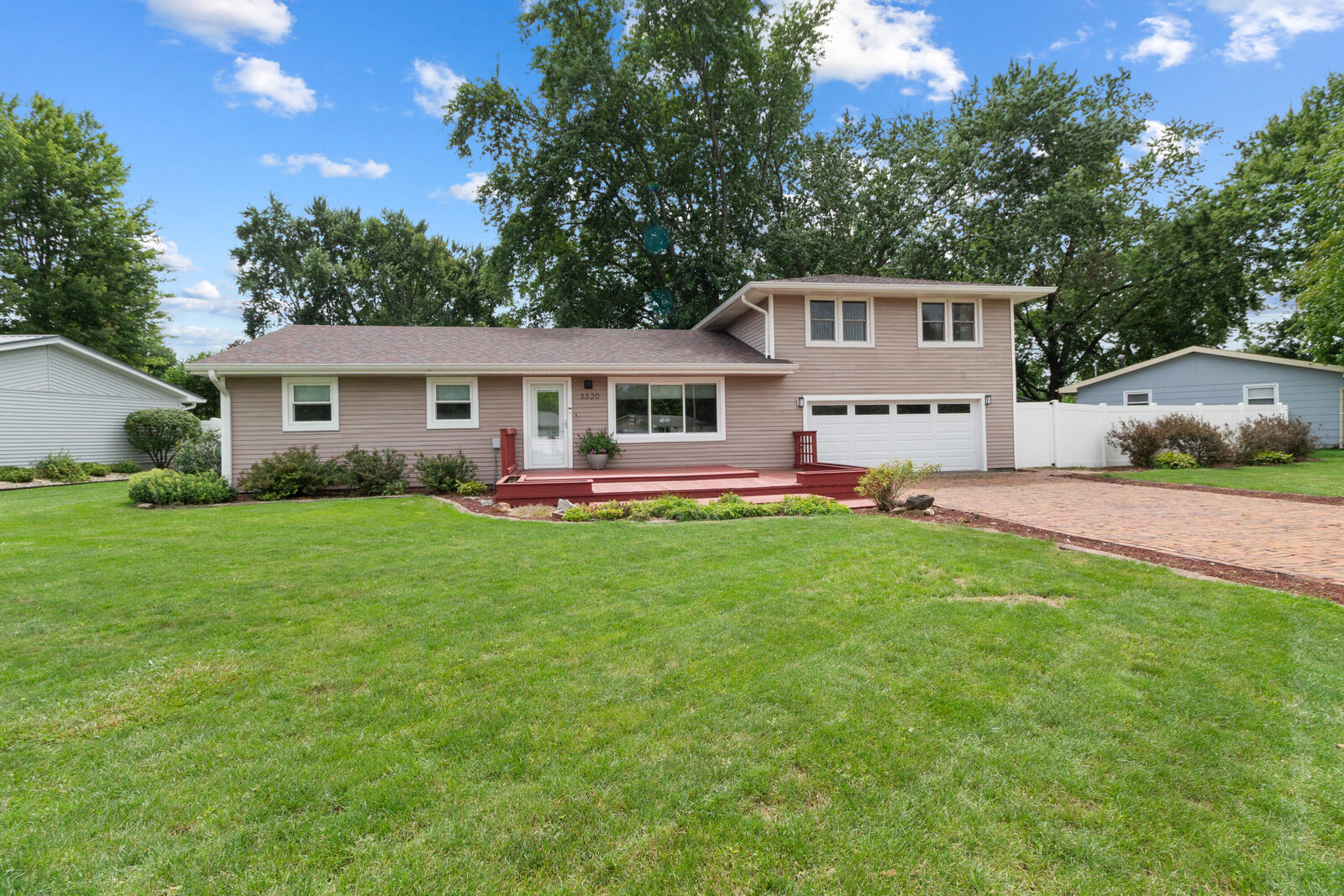 Property Photo: 3320 Willowdale Road IN 46368