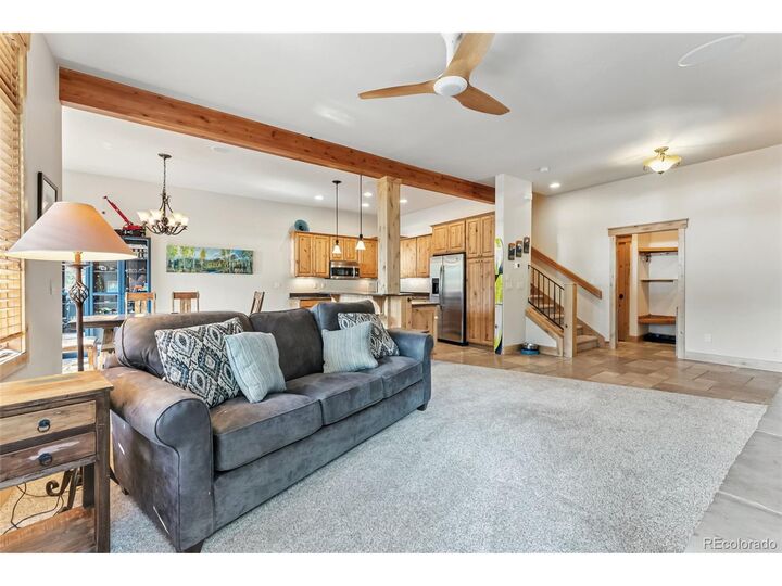Property Photo:  
