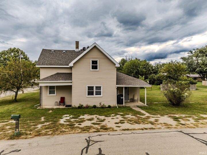 Property Photo: 402 E Monroe Street IN 47359