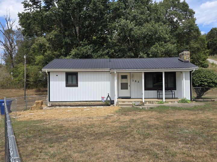 Property Photo:  285 Hill Road  KY 42501 