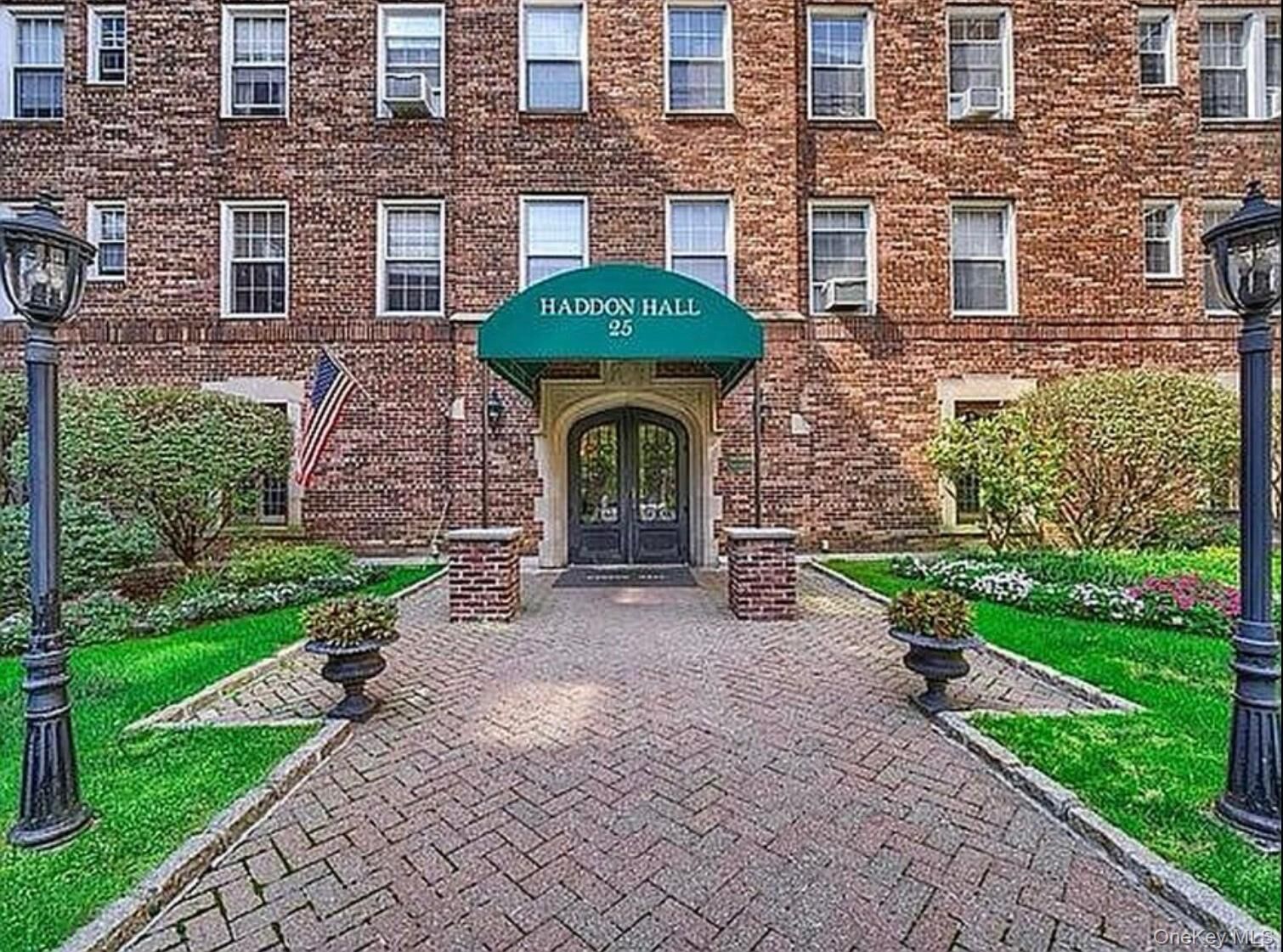 Property Photo: 25 Parkview Avenue 6L NY 10708