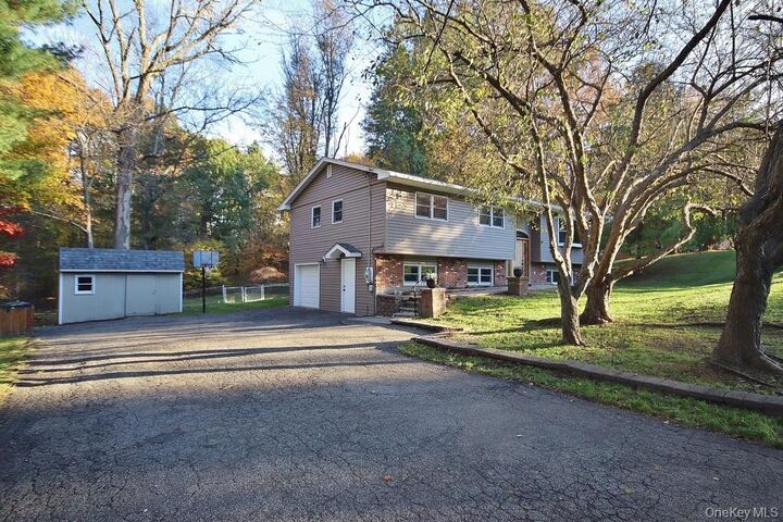 11 Lakeview Drive  Chester NY 10918 photo