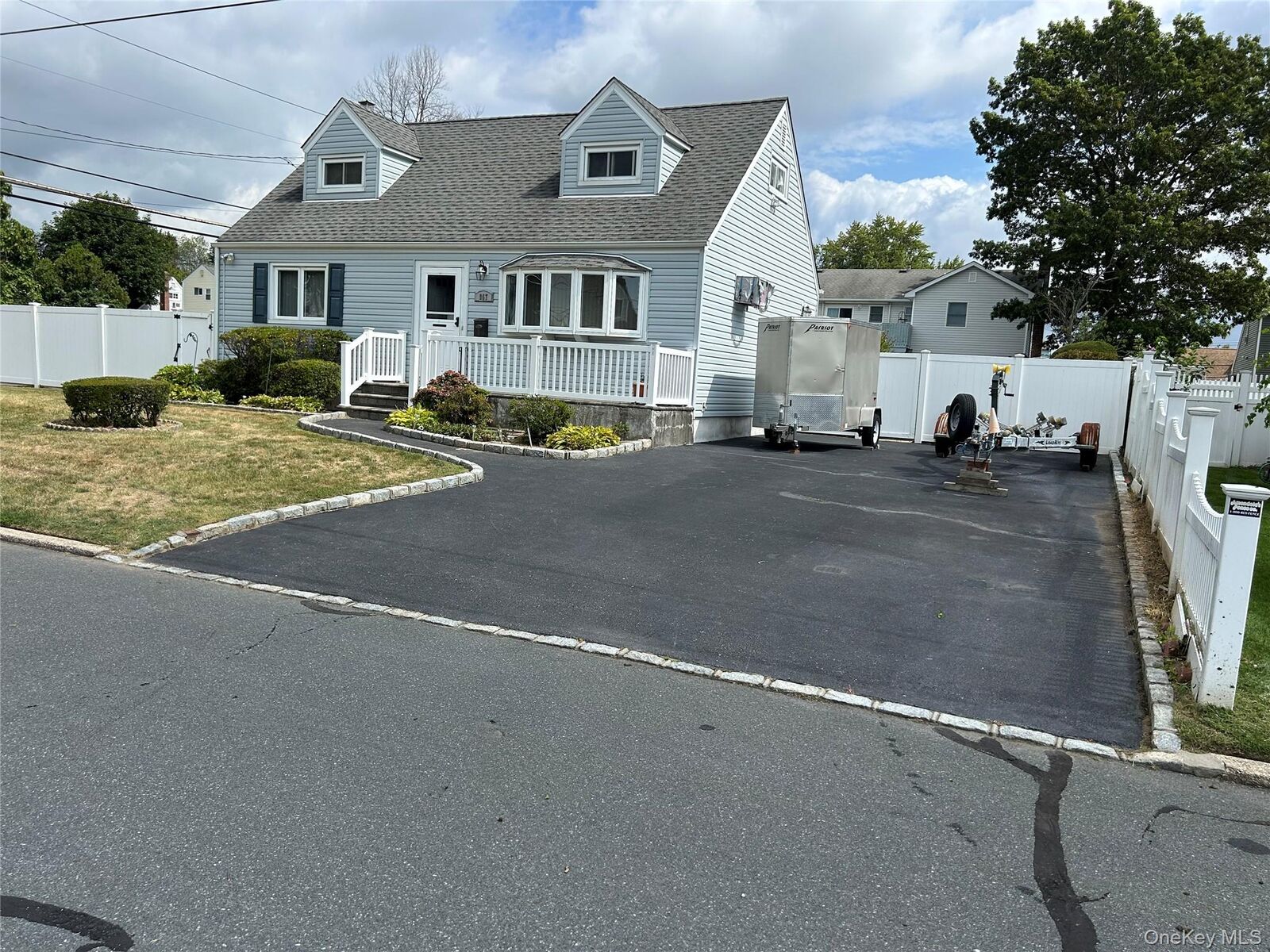 Property Photo: 957 N Fulton Avenue NY 11757