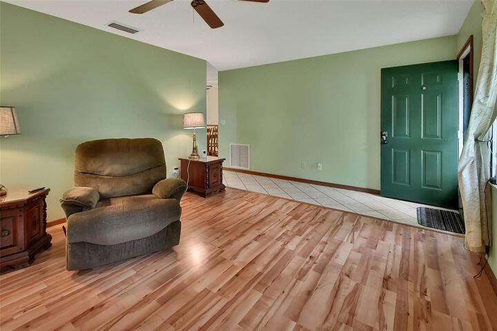 Property Photo: 171 E Elm Drive FL 32763