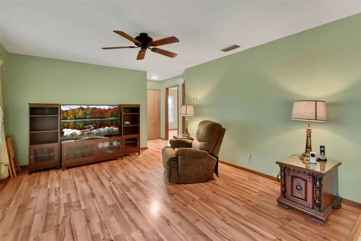 Property Photo: 171 E Elm Drive FL 32763